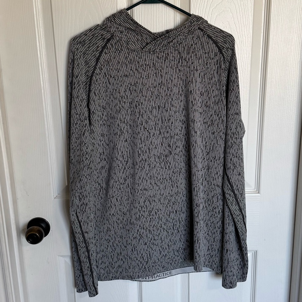 Men's Lululemon lightweight hoodie